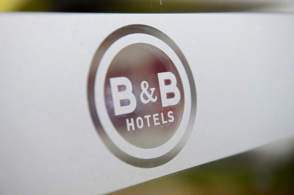 B&B Hôtel Hyères Dış mekan fotoğraf