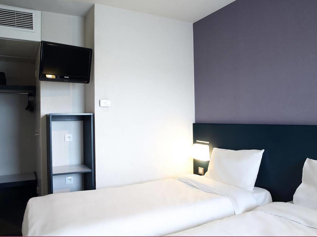 B&B Hôtel Hyères Dış mekan fotoğraf