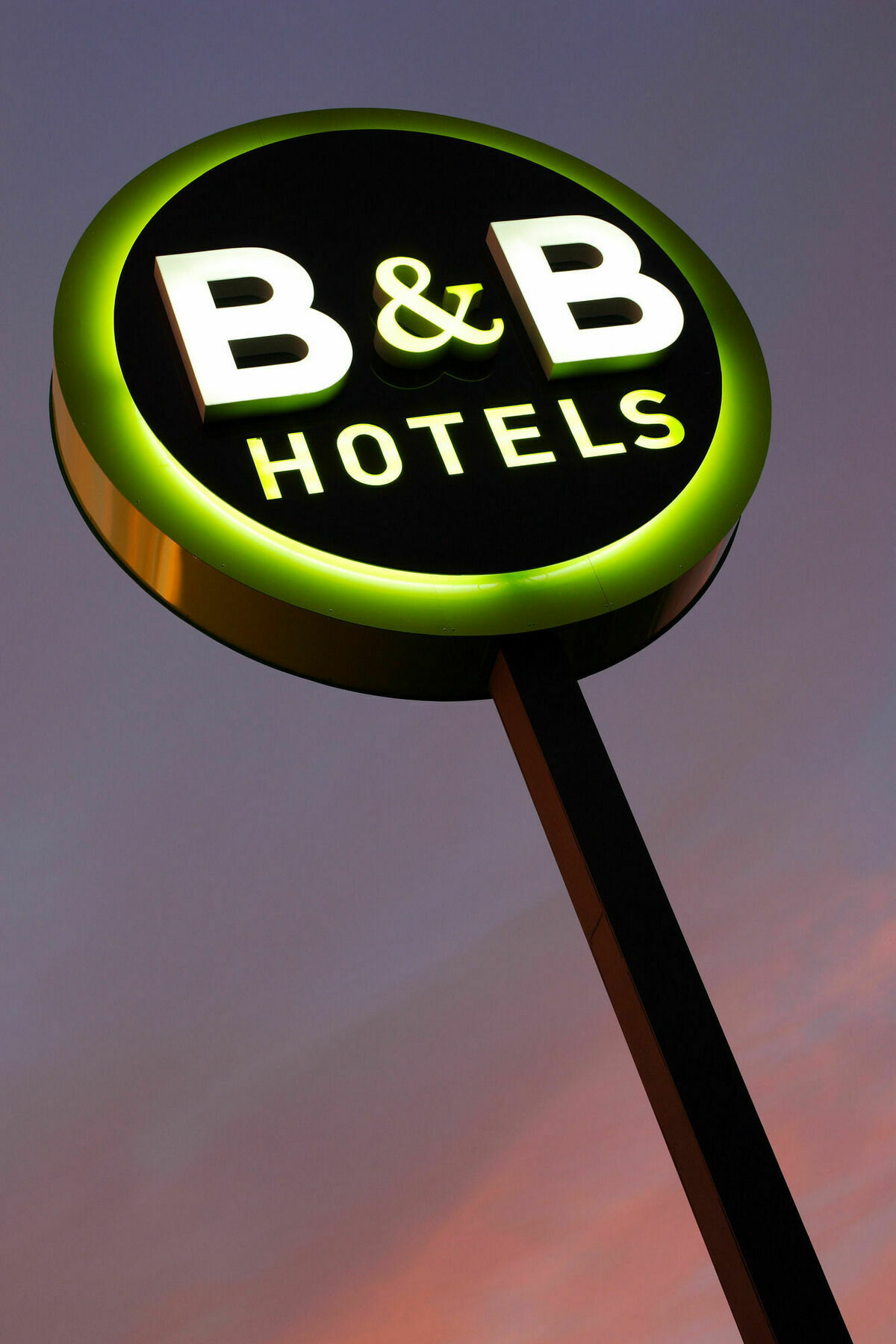 B&B Hôtel Hyères Dış mekan fotoğraf